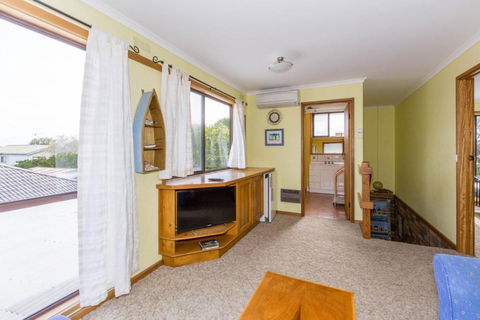 HOLIDAY On NAUTILUS INVERLOCH - Kempsey Accommodation 4