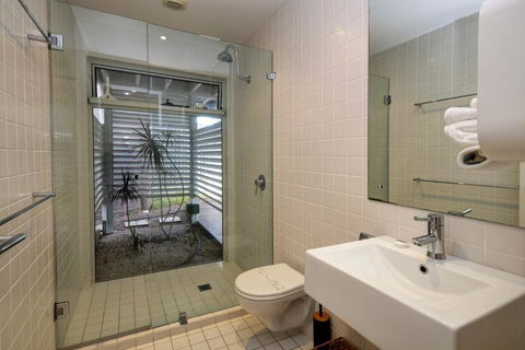 BEACH BAY BEE PET FRIENDLY - Kempsey Accommodation 5