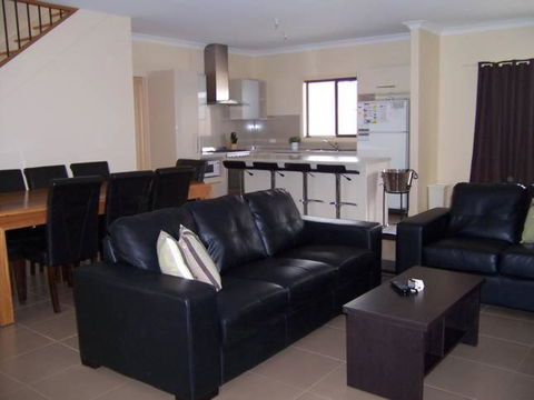 Relax On Par - Kempsey Accommodation 2
