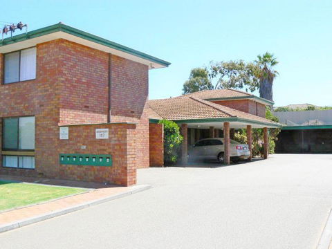 Geraldton Holiday Unit With Free Netflix - Kempsey Accommodation 6