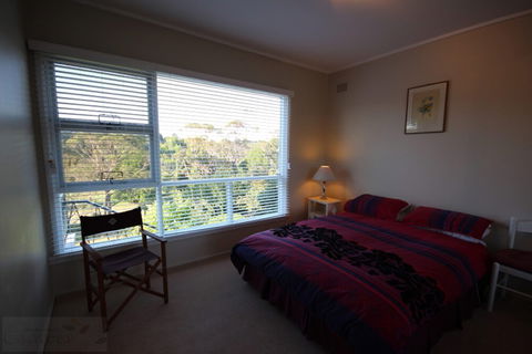 Fairways Close - Kempsey Accommodation 5
