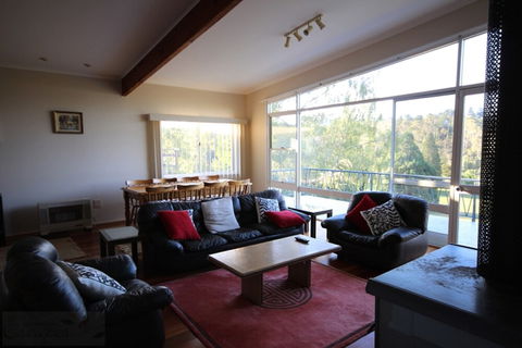 Fairways Close - Kempsey Accommodation 1