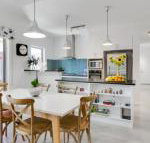 Venice on the Beach - Kempsey Accommodation