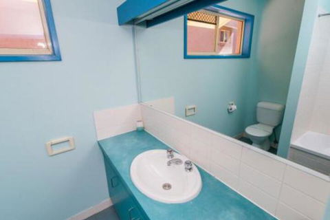At Cylinder Unit 2 - Kempsey Accommodation 6