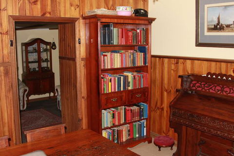 Ayers Burra - Kempsey Accommodation 2