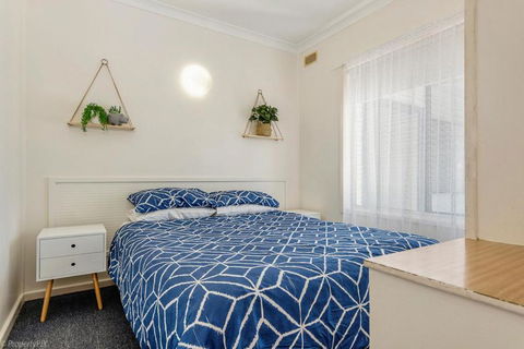 Jamaica Holiday Units - Kempsey Accommodation 5