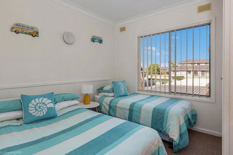 Jamaica Holiday Units - Kempsey Accommodation 3