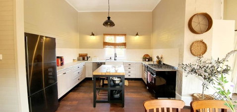 Galway - Kempsey Accommodation 6