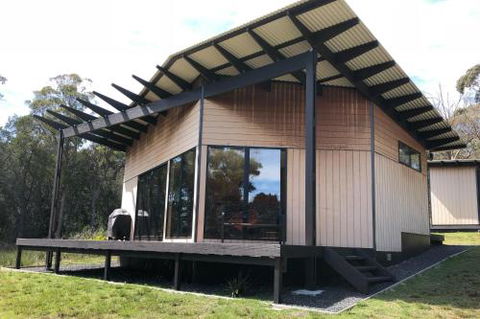 BAY Of FIRES ECO HUT Off Grid Experience At Binalong Bay - Kempsey Accommodation 2