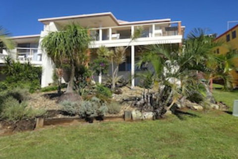 Pacific Rose Winter Holiday Special - Kempsey Accommodation 0