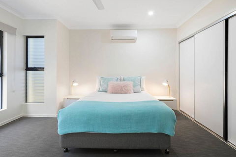 AIRLIE BEACH Delight. Hop Skip Jump To Everything - Kempsey Accommodation 5
