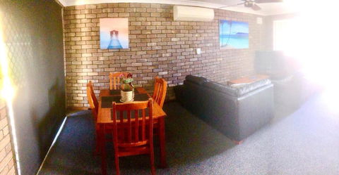 Geraldton Holliday Villas - Kempsey Accommodation 4