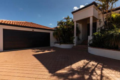 Maidstone Executive Residence - Kempsey Accommodation 6