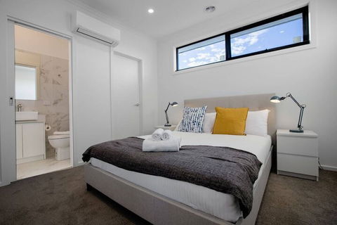 Trendy Sweet Home In Blackburn South - Kempsey Accommodation 7