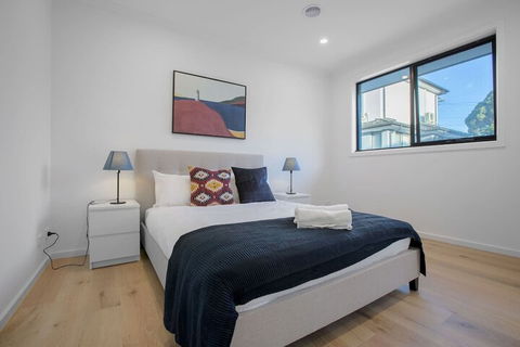 Trendy Sweet Home In Blackburn South - Kempsey Accommodation 4