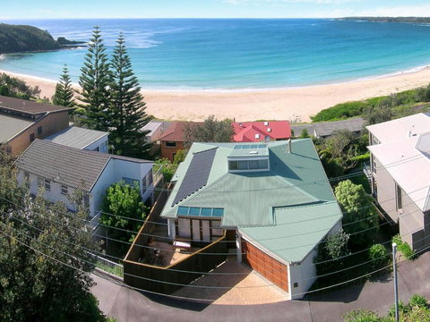 BEDARRA MOLLYMOOK BEACH - Kempsey Accommodation 1