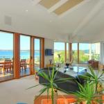 BEDARRA MOLLYMOOK BEACH - Kempsey Accommodation 0