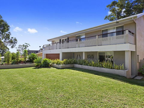 HILLTOP HAVEN In MOLLYMOOK - Kempsey Accommodation 5