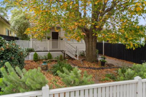 Amber Cottage Luxury Seaside Retreat With Outdoor Spa! - Kempsey Accommodation 6