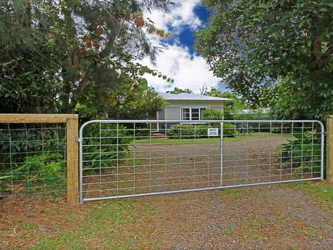 Culburra Sands Cosy & Comfortable - Kempsey Accommodation 1
