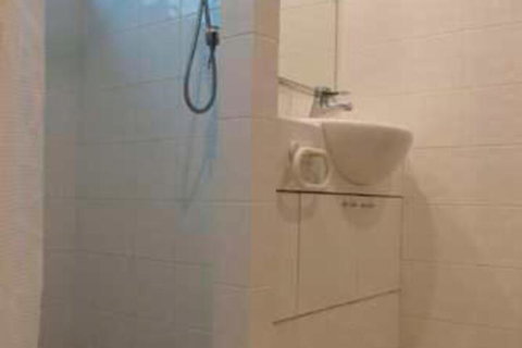 Absolute Beachfront Mooloolaba - Kempsey Accommodation 7