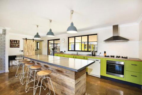 Aloha Pet & Family Friendly 10 Min Walk To Beach - Kempsey Accommodation 0