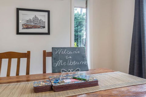 ?Spacious Bungalow?5min Walk To Station?5min To Box Hill?WiFi?Parking - Kempsey Accommodation 6