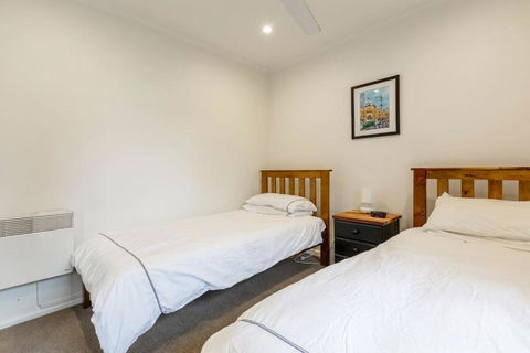 ?Spacious Bungalow?5min Walk To Station?5min To Box Hill?WiFi?Parking - Kempsey Accommodation 5