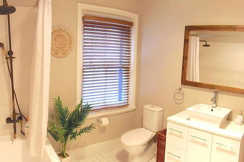 YSG The Edward Townhouses 155 & 157 Steps To Town - Kempsey Accommodation 6