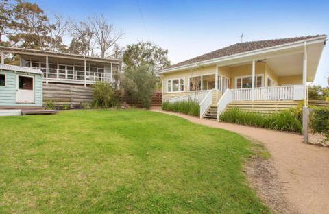 BEACHSIDE GETAWAY DROMANA - Kempsey Accommodation 6