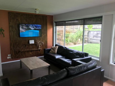 BEACHPOINT COTTAGE - Kempsey Accommodation 5