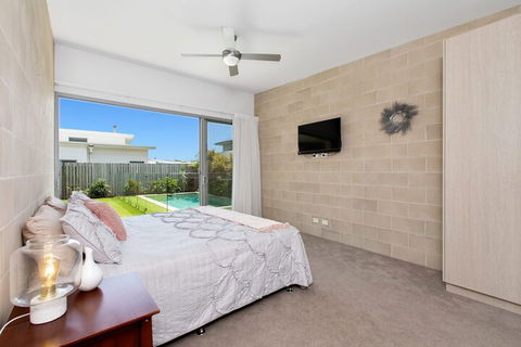 BEACHSIDE HAVEN - Kempsey Accommodation 4