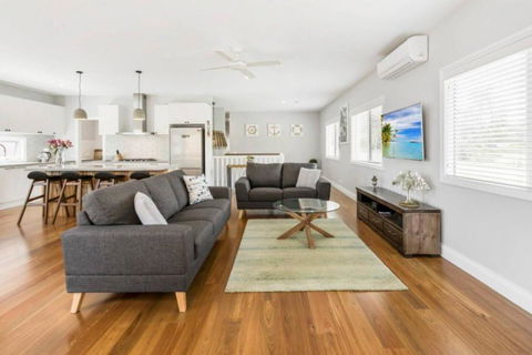 HALE KUPA Rye Beach House Spa Table Tennis - Kempsey Accommodation 5