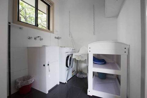 Spacious 3bedrooms Big House@mitcham - Kempsey Accommodation 3