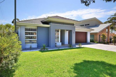 Wowly Waters Pet Friendly 1 Min Walk To Beach - Kempsey Accommodation 4