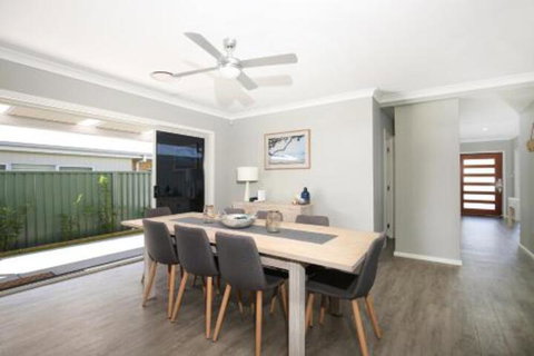 Wowly Waters Pet Friendly 1 Min Walk To Beach - Kempsey Accommodation 6