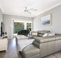 Wowly Waters Pet Friendly 1 Min Walk to Beach