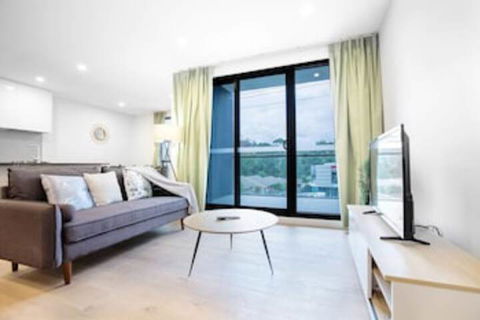 Trendy 2 Bedroom In Ringwood/Eastland With Parking - Kempsey Accommodation 0