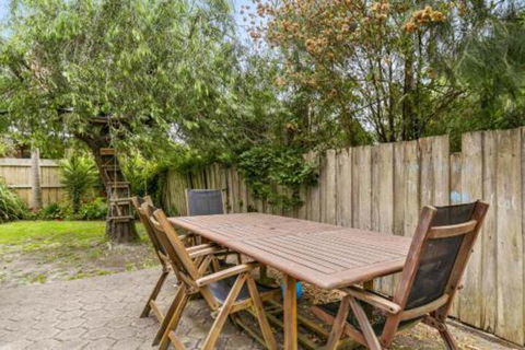 THE BEACH HIVE PET FRIENDLY (OUTSIDE ONLY) INLET SIDE - Kempsey Accommodation 6
