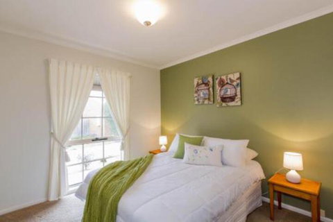 PERFECT On PYMBLE AVE - Kempsey Accommodation 5