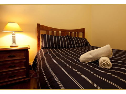 Fairholme Apartment - Kempsey Accommodation 1