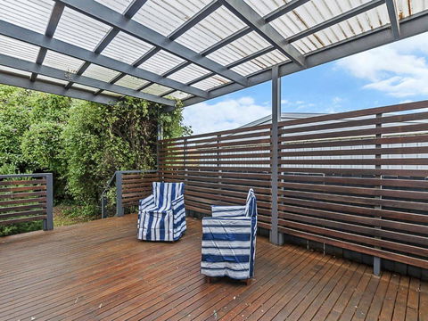 GUILDFORD COTTAGE - Kempsey Accommodation 3