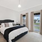 GUILDFORD COTTAGE - Kempsey Accommodation 0