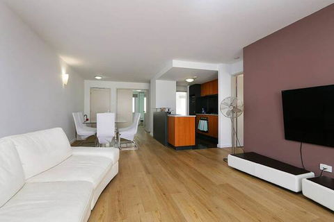 Convenient 3 Bedroom Apartment Close To Casino & CBD - Kempsey Accommodation 4
