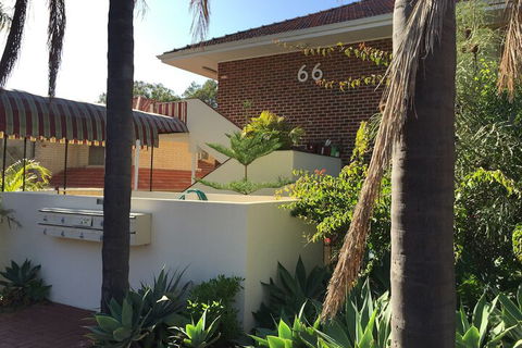 B6 Cafes & Restaurants Close To UWA - Kempsey Accommodation 4