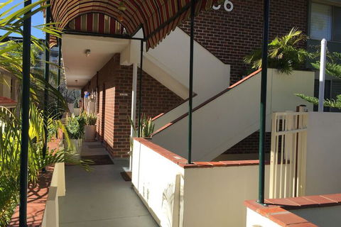 B6 Cafes & Restaurants Close To UWA - Kempsey Accommodation 2
