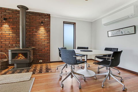 On The Hill At Metung - Kempsey Accommodation 3