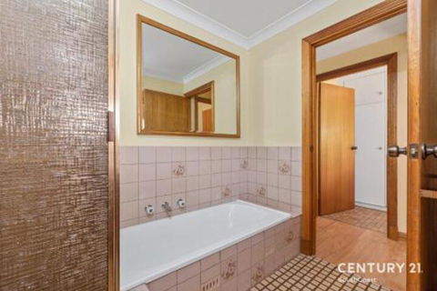 Reef & Vines Port Noarlunga - Kempsey Accommodation 5