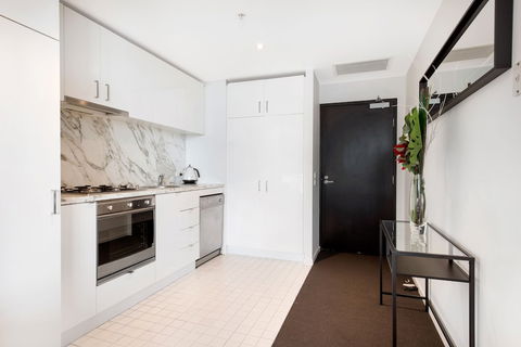 FARINA, 1BDR Docklands Apartment - Kempsey Accommodation 4