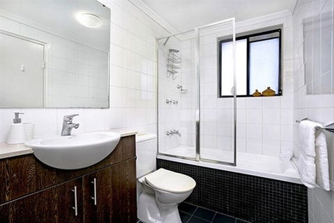 Walking Distance To Coogee Beach MOUNT - Kempsey Accommodation 4